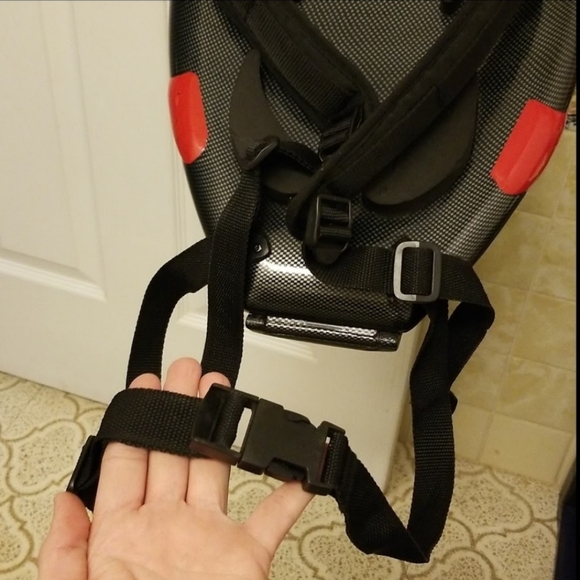 Speed Pac By Shook Design Aerodynamic Hard Shell Pack For Motorcyle Red & Blk - Picture 9 of 12